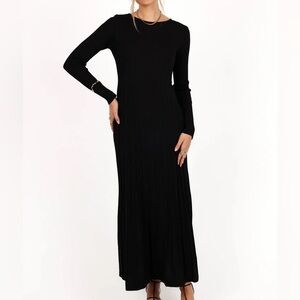 Ribbed Black Dress